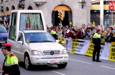 popemobile-pope-benedict-xvi.jpg