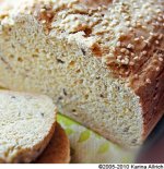 gluten_free_multi_grain_sandwich_bread.jpg